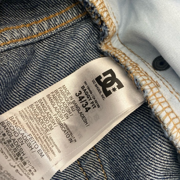 DC Jeans Worker Baggy Men’s Blue Denim Jeans Button Front Actual Measures 36x30 - Picture 15 of 15